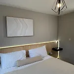 Апартаменты Ultra-modern Totterdown Haven