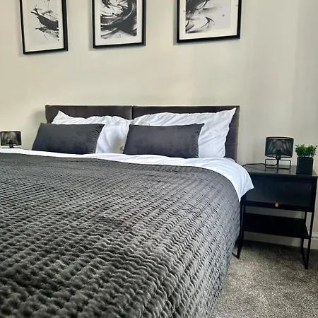 Ultra-modern Totterdown Haven Apartment Bristol