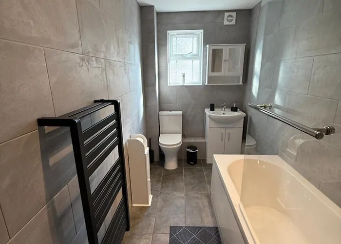 Ultra-modern Totterdown Haven Апартаменти