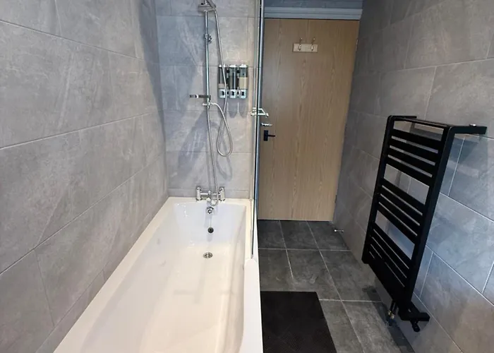 Ultra-modern Totterdown Haven